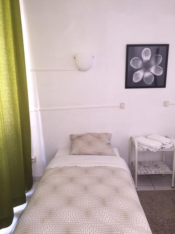 Duque Hotel Lisbon Room photo